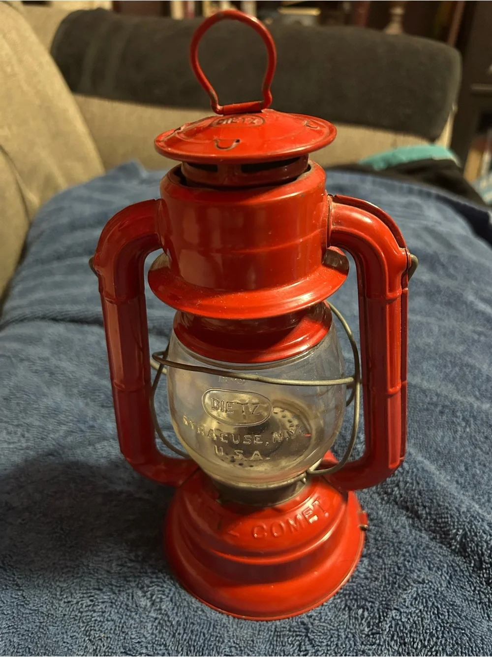 Red Metal Comet-Style Lantern - Decorative Home Accent